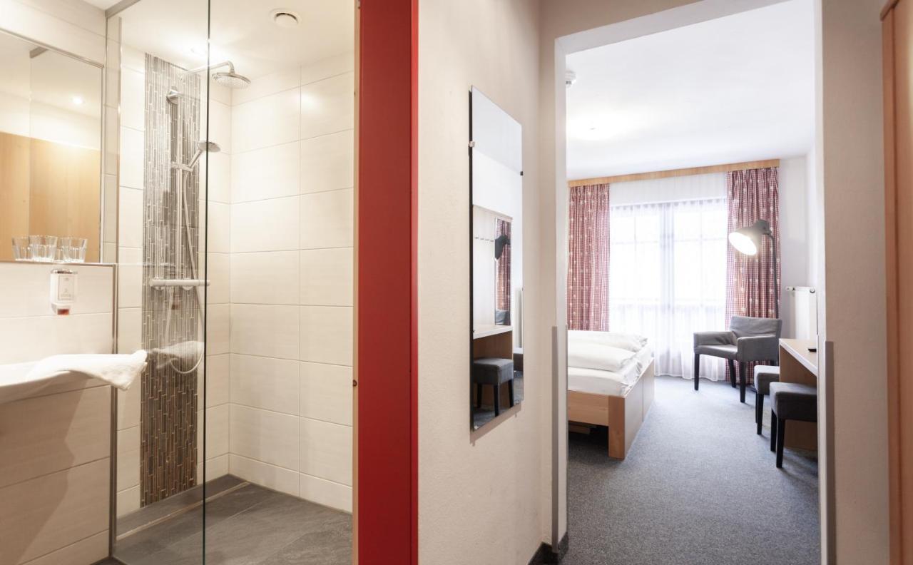 First Mountain Hotel Montafon 加舒恩 外观 照片