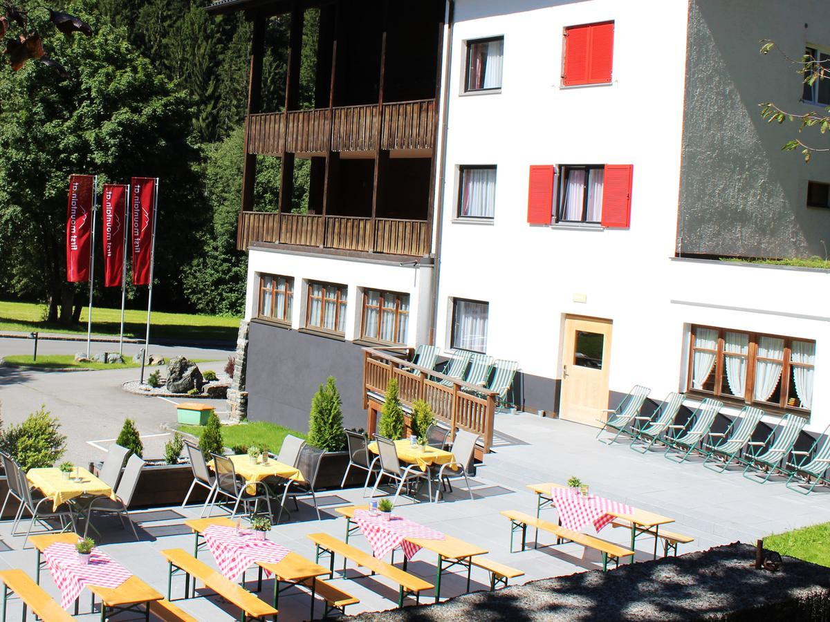 First Mountain Hotel Montafon 加舒恩 外观 照片